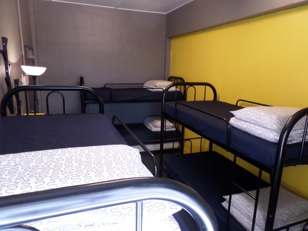 بيت شباب The Bunk By Olive ملقا الغرفة الصورة